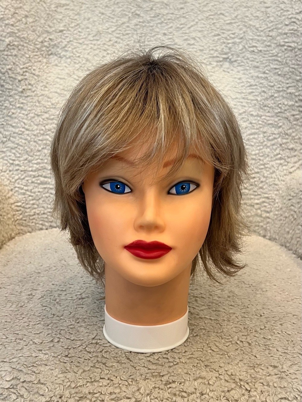Honey Blonde with Highlights Mix Noriko Collection Wig